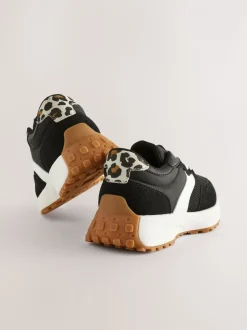 Zwart - Vetersneakers met dikke zool