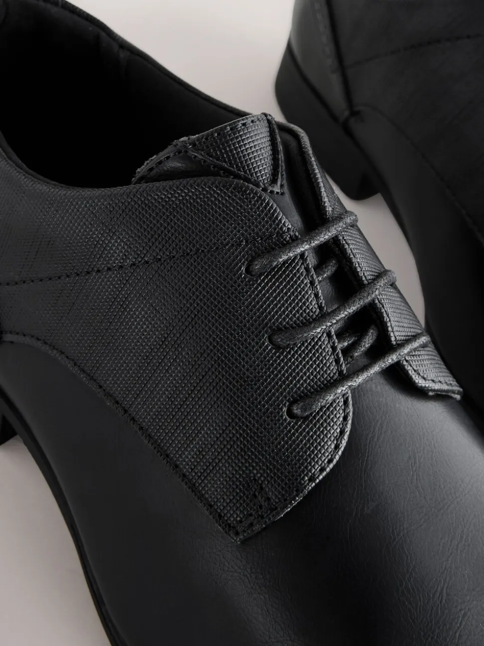 Zwart - Wijde pasvorm - Derbyschoenen met veter