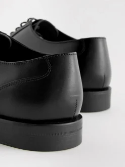 Zwart - Wijde pasvorm - Leren Oxford schoenen met neusstuk