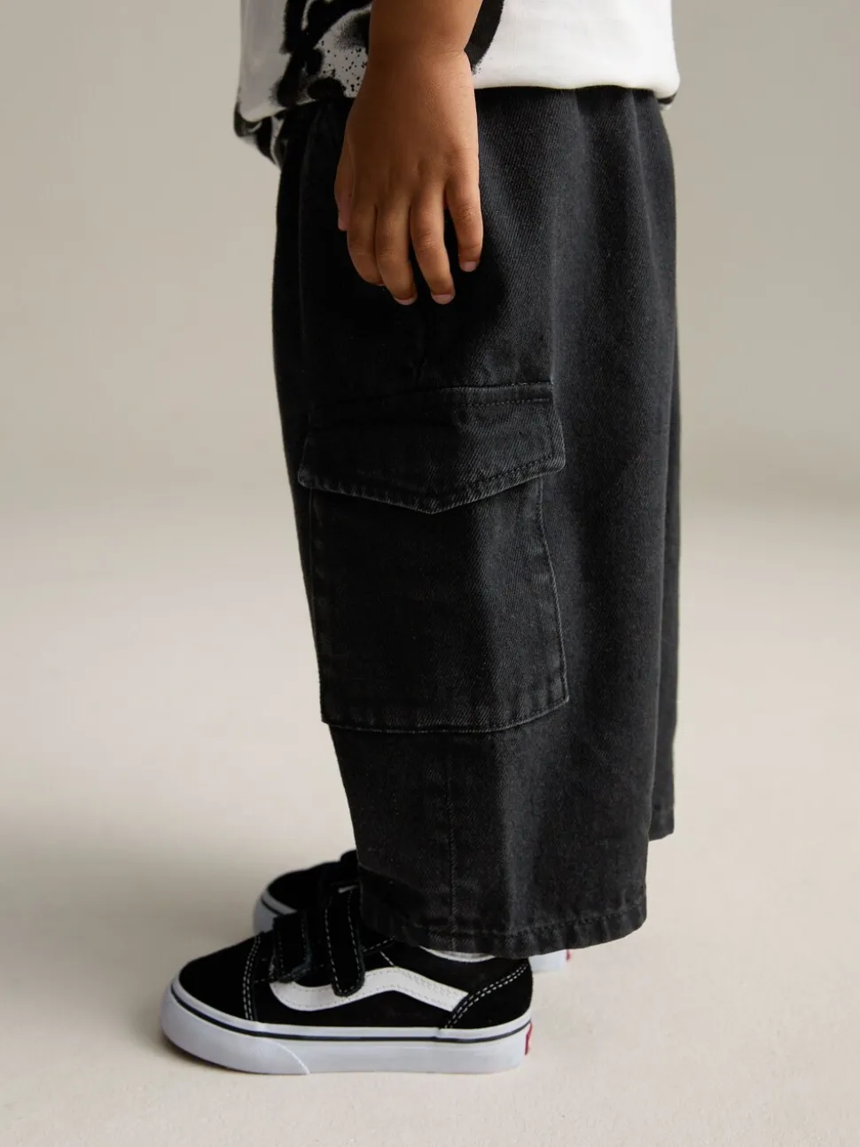 Zwart denim - 100% katoenen cargobroek met wijde pijpen en elastische taille (3mnd-7jr)