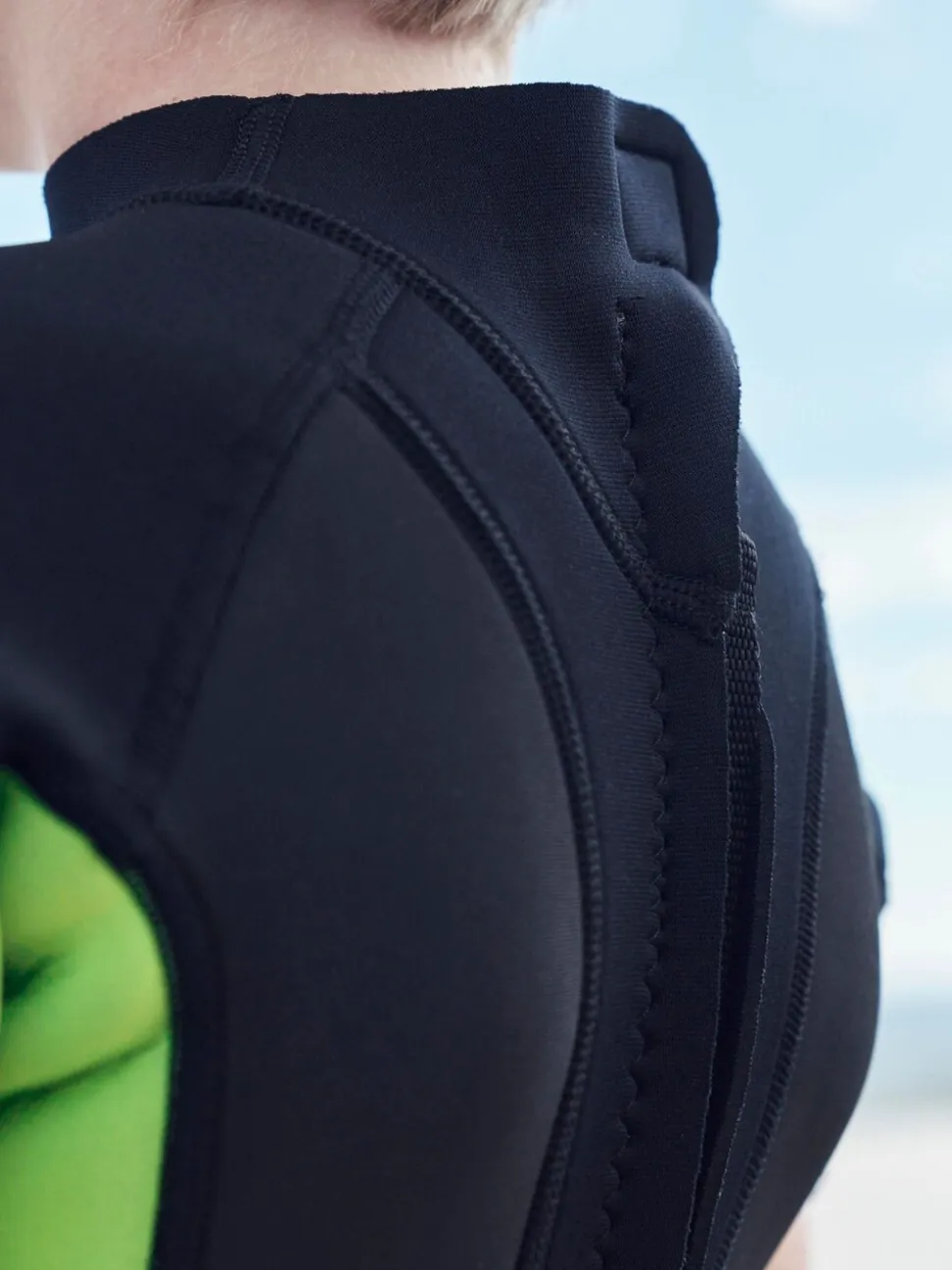 Zwart en groen met korte mouw - Wetsuit (1 - 16 jr)