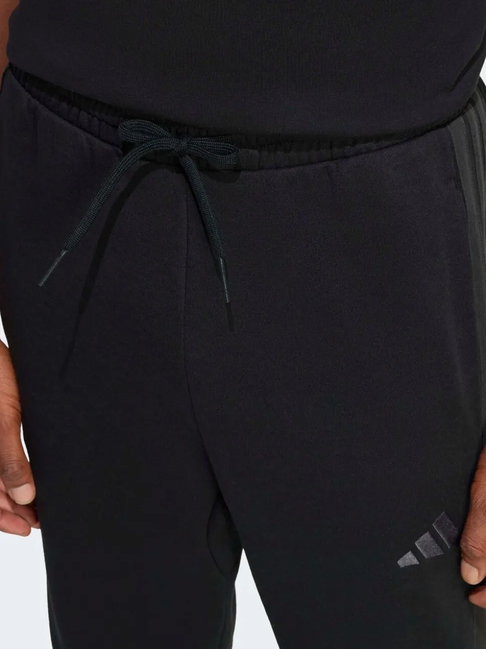 Zwart Ground - adidas Essentials fleece joggingbroek met 3 strepen