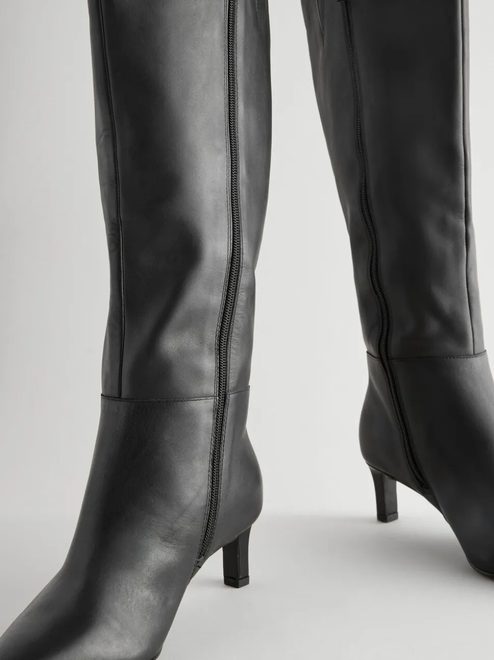 Zwart leer - Kniehoge Skinny Boots met Hak