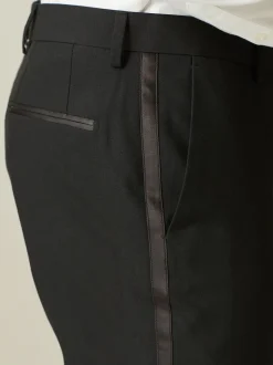 Zwart met bies - Tailored fit - Pantalon in smokingstijl