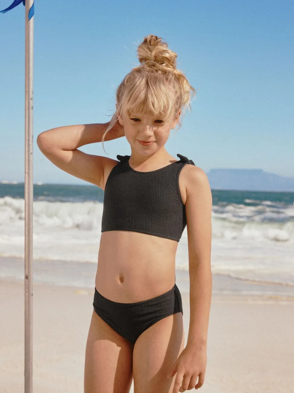 Zwart met kreuk - Bikini (3-16 jr)