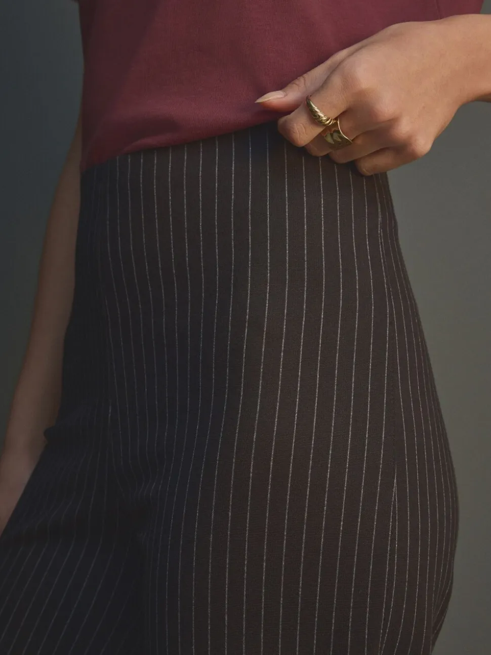Zwart met krijtstreep - Smoothing Ponte Jersey Broek met Wijde Pijpen