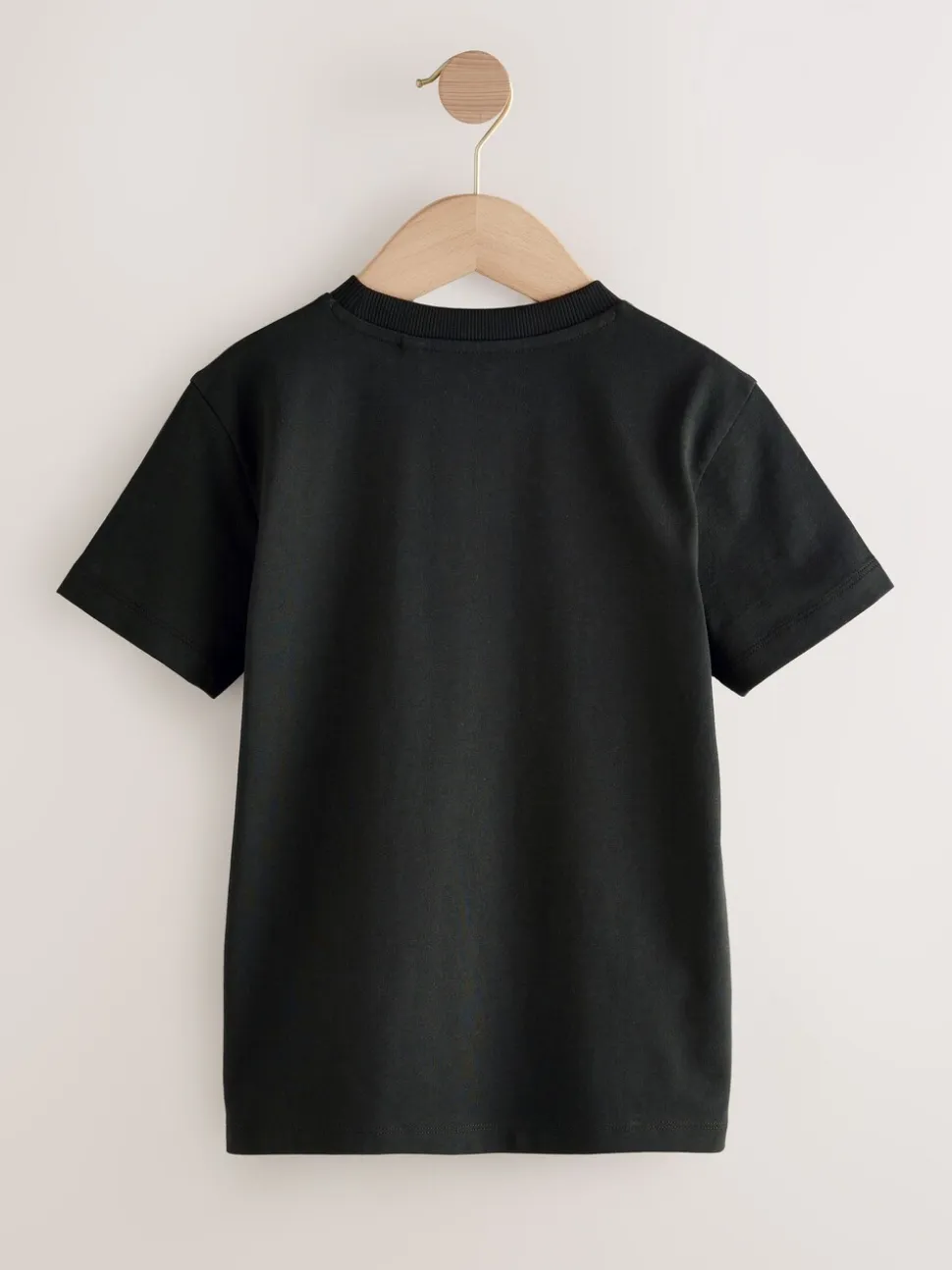 Zwart met voetbal - T-shirt met normale pasvorm, korte mouwen en all-over print (3-16jr)