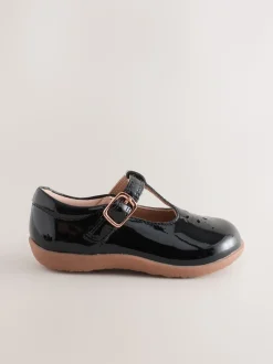 Zwart patentleer - First Walker schoenen met klittenband en T-bandje