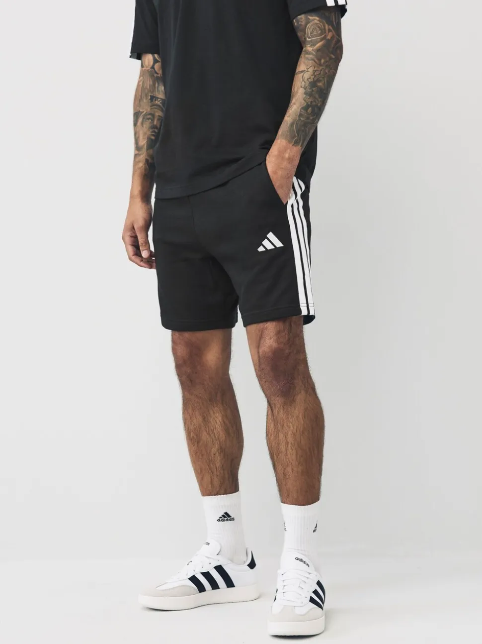 Zwart wit - adidas Essential 3-Stripes French Terry Shorts