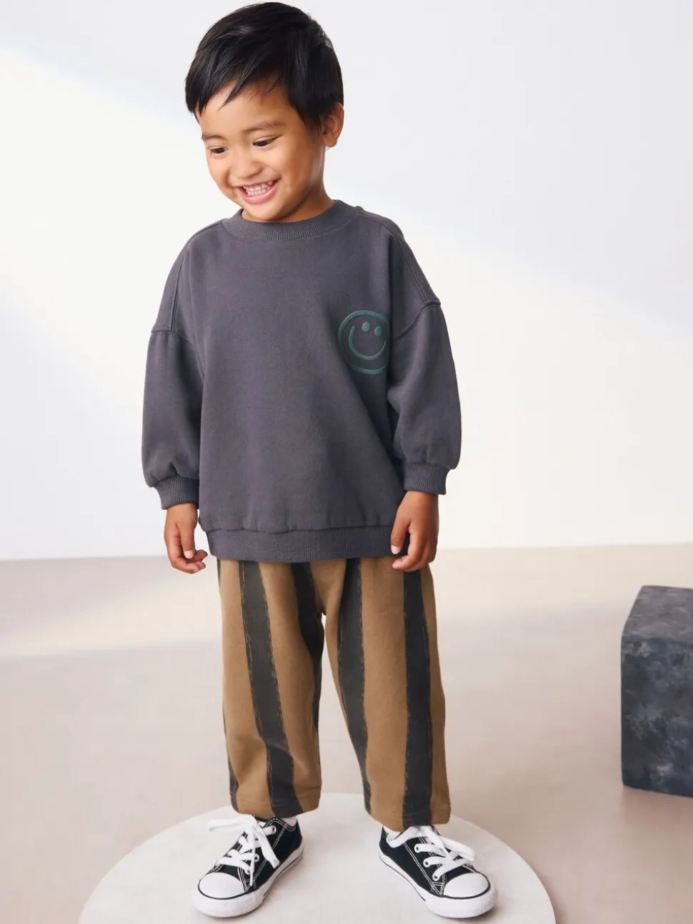 Zwart/bruin - Set met sweatshirt en joggingbroek met strepen (3mnd-7jr)