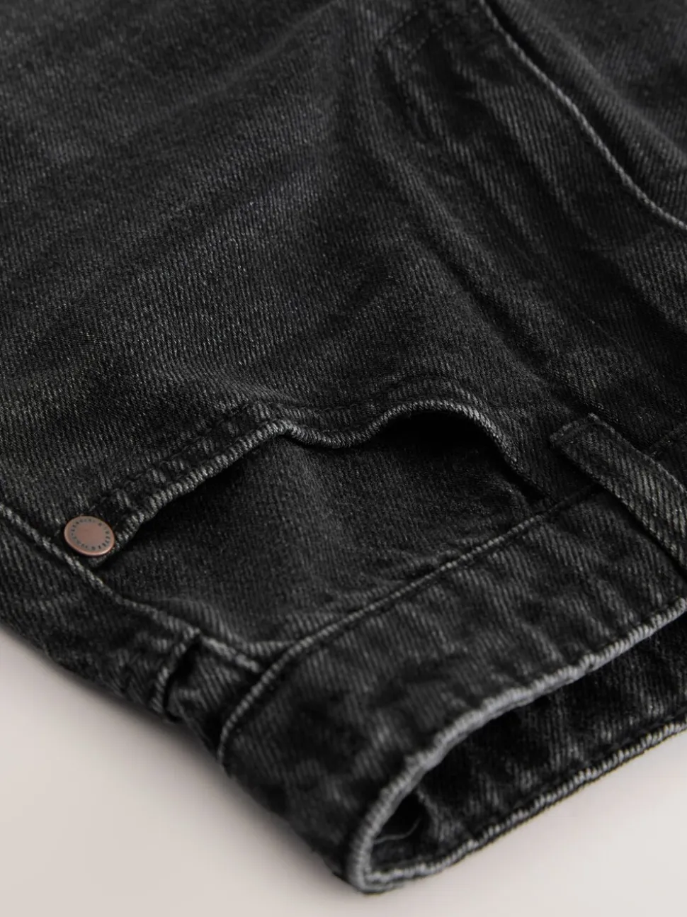 Zwarte wassing - Authentieke jeans (3-16jr)
