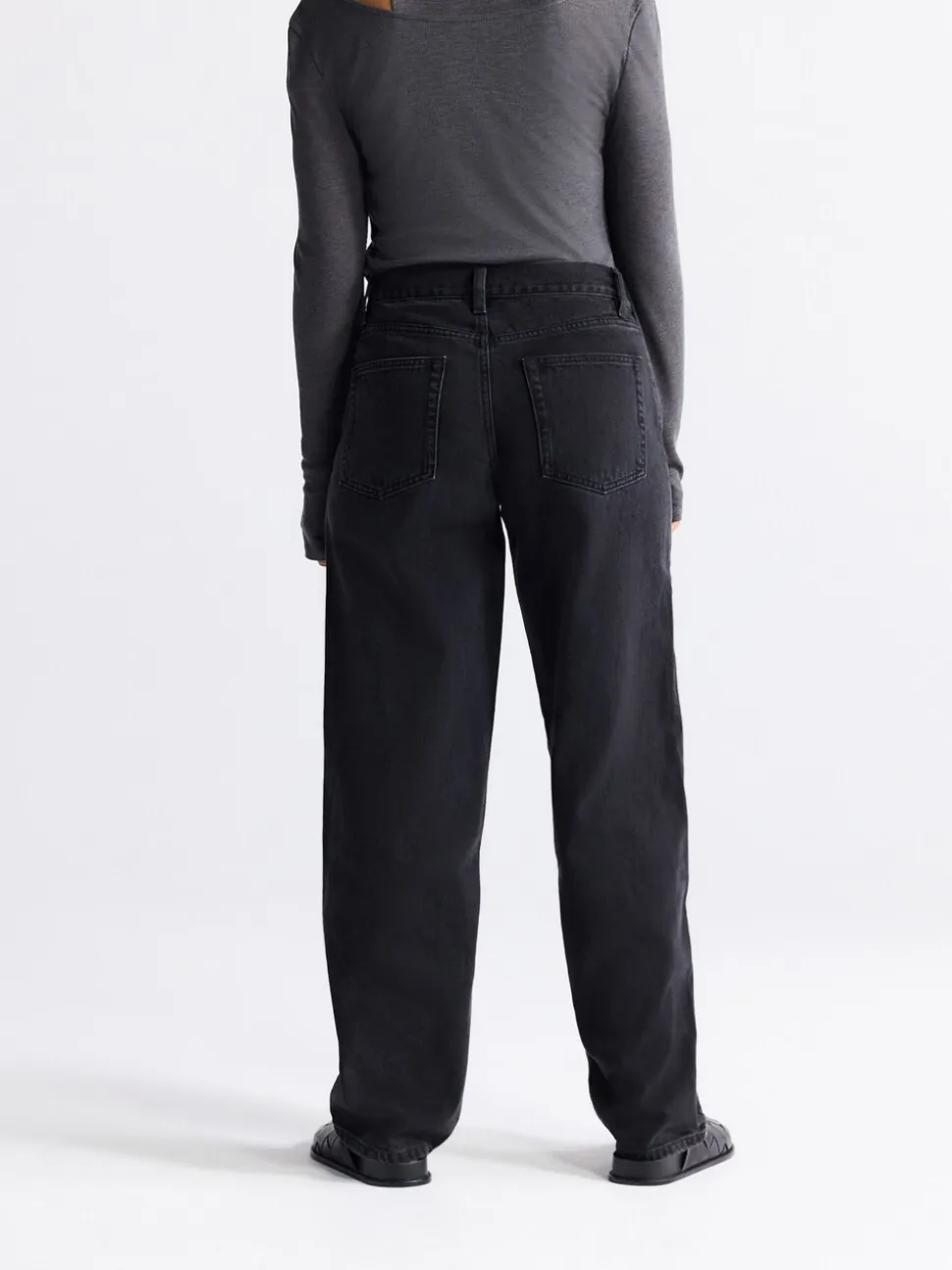Zwarte wassing - Baggy jeans met wijde pijpen en halfhoge taille