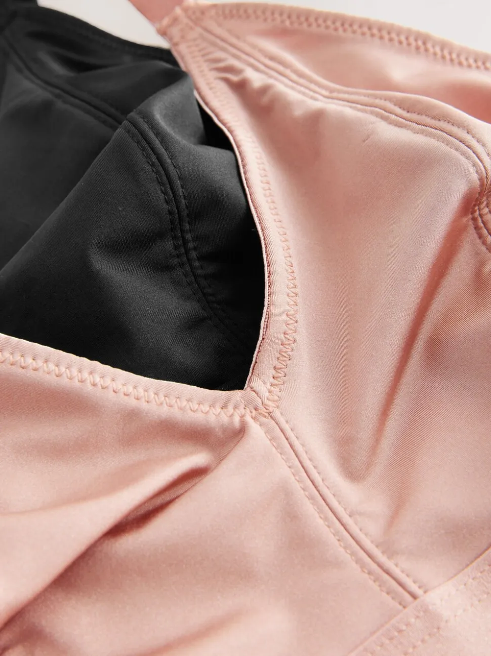 Zwart/huidskleurig - DD+ Ultimate Comfort Bralettes zonder beugel 2 verpakking