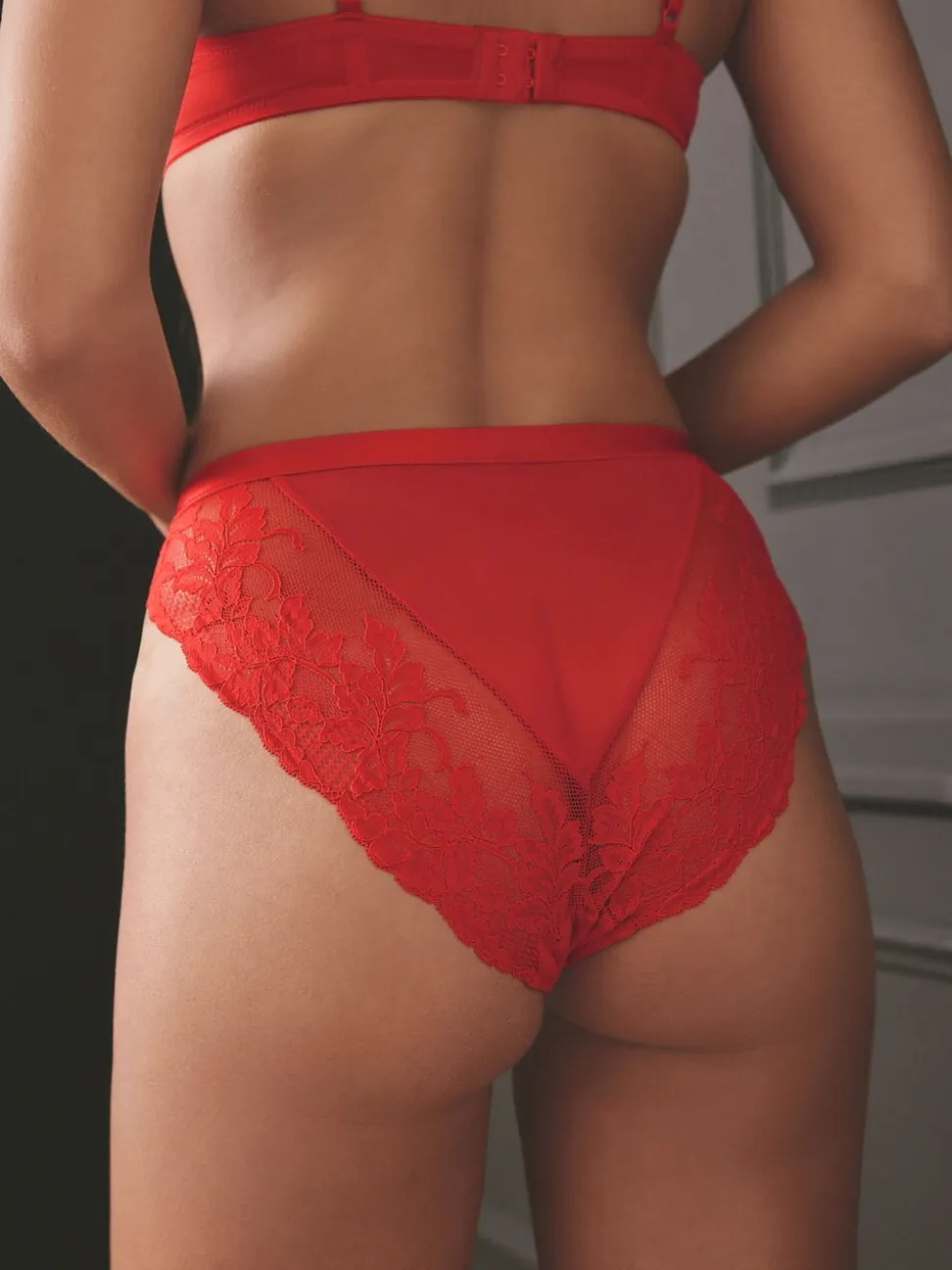 Zwart/rood/crème - 3 Kanten slips