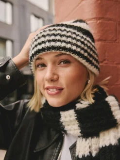 Zwart/wit - Stripe Knitted Beanie Hat