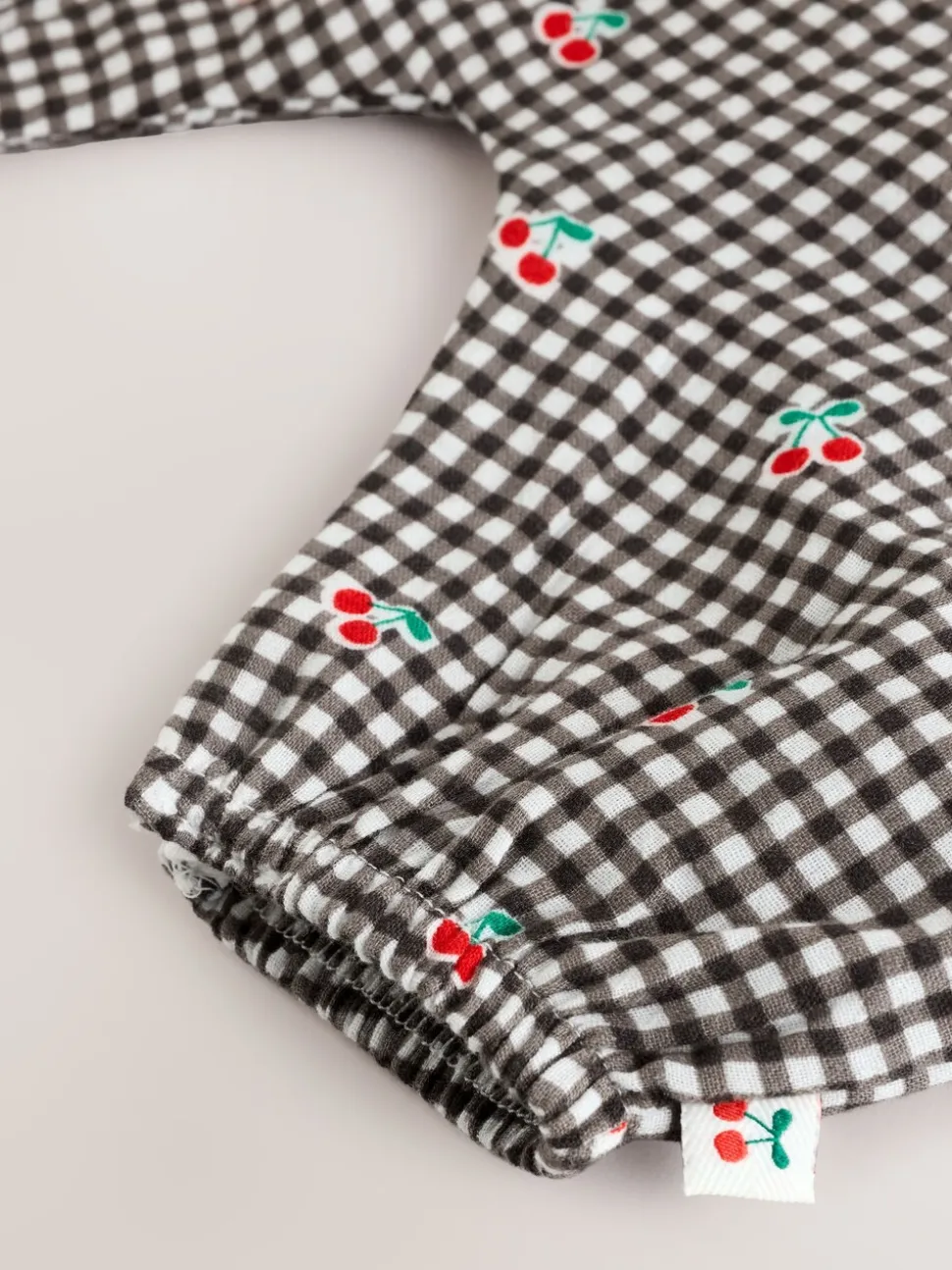 Zwart/wit geruite kers - Babyset van rompertje met korte mouwen en tuinbroek (0mnd -2jr)